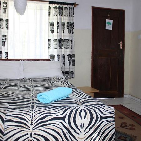 Reed Mat Lodge لوساكا المظهر الخارجي الصورة